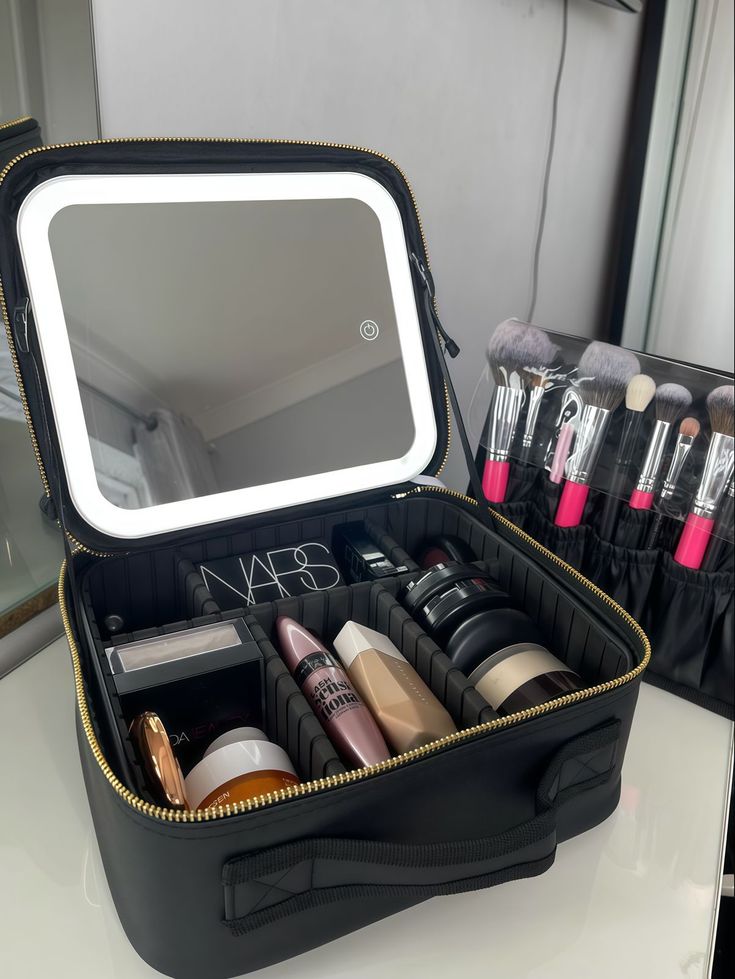 Trousse Maquillage avec miroir à LED